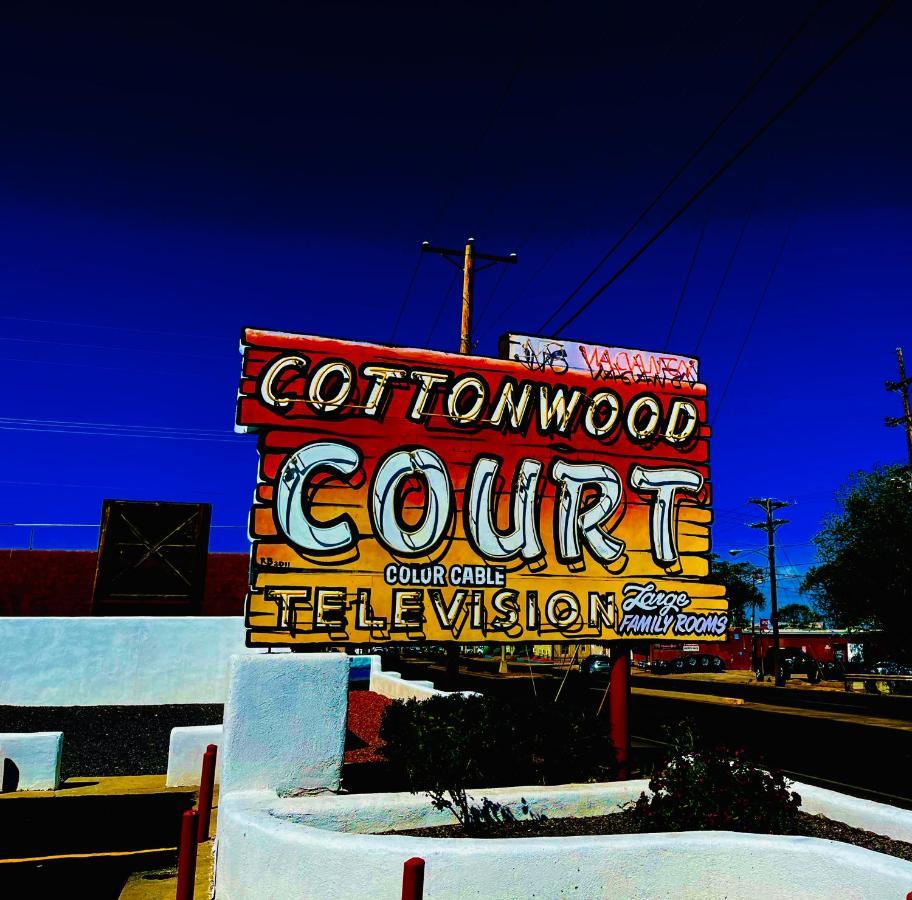 سانتا فيه Cottonwood Court Motel المظهر الخارجي الصورة