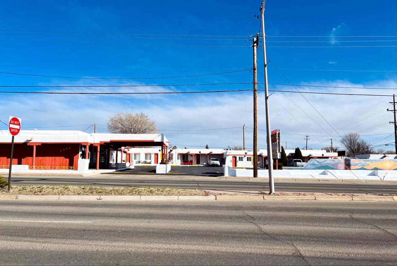 سانتا فيه Cottonwood Court Motel المظهر الخارجي الصورة