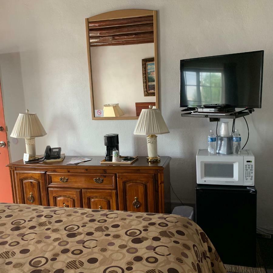 سانتا فيه Cottonwood Court Motel المظهر الخارجي الصورة