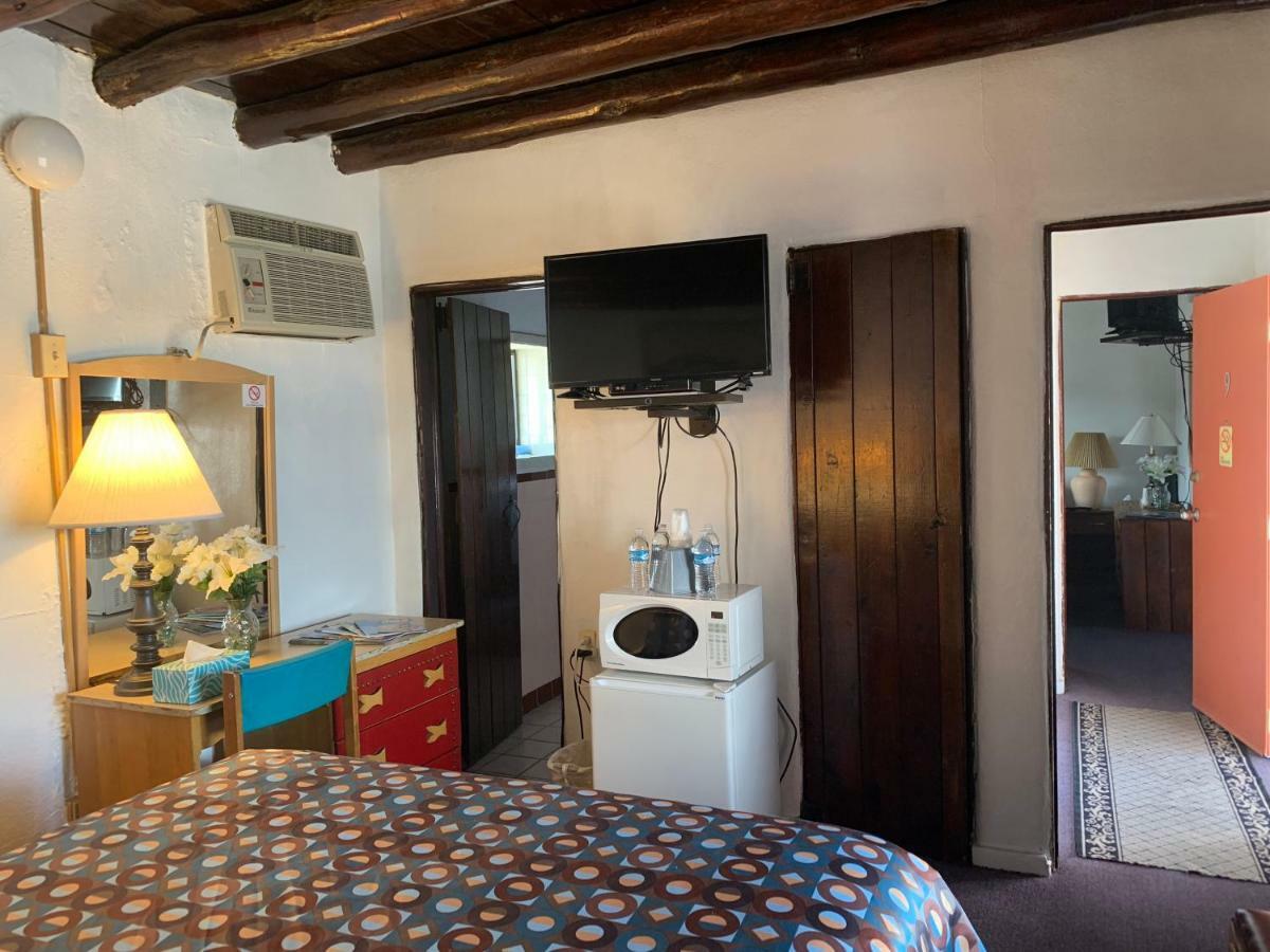سانتا فيه Cottonwood Court Motel المظهر الخارجي الصورة